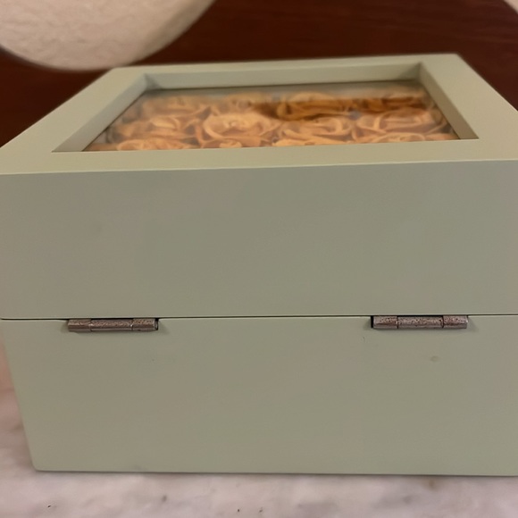 Yellow Roses Keepsake Box - Picture 11 of 12
